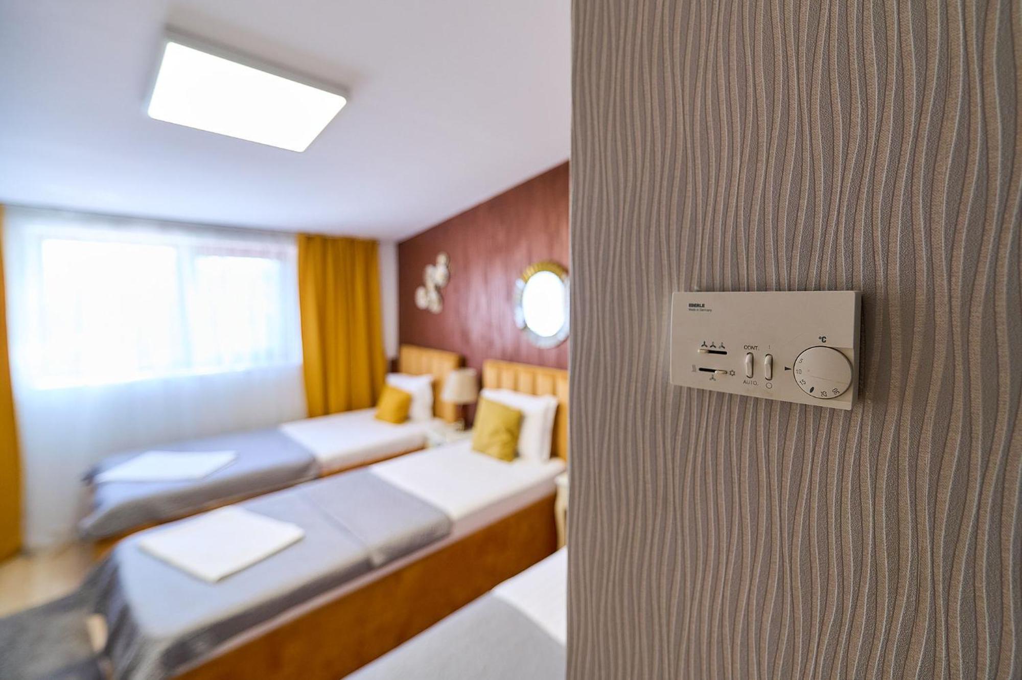 Hotel Evianne Boutique Galac Kültér fotó